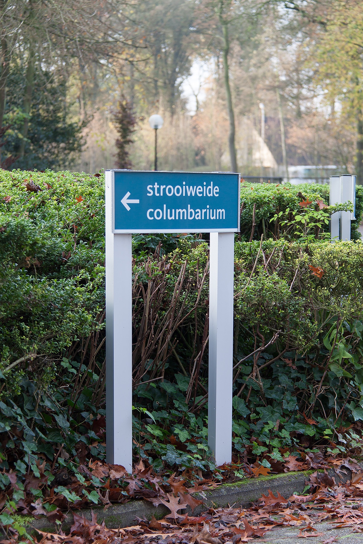 Buitensignalisatie - Crematorium Pontes - Turnhout - Sign & Display