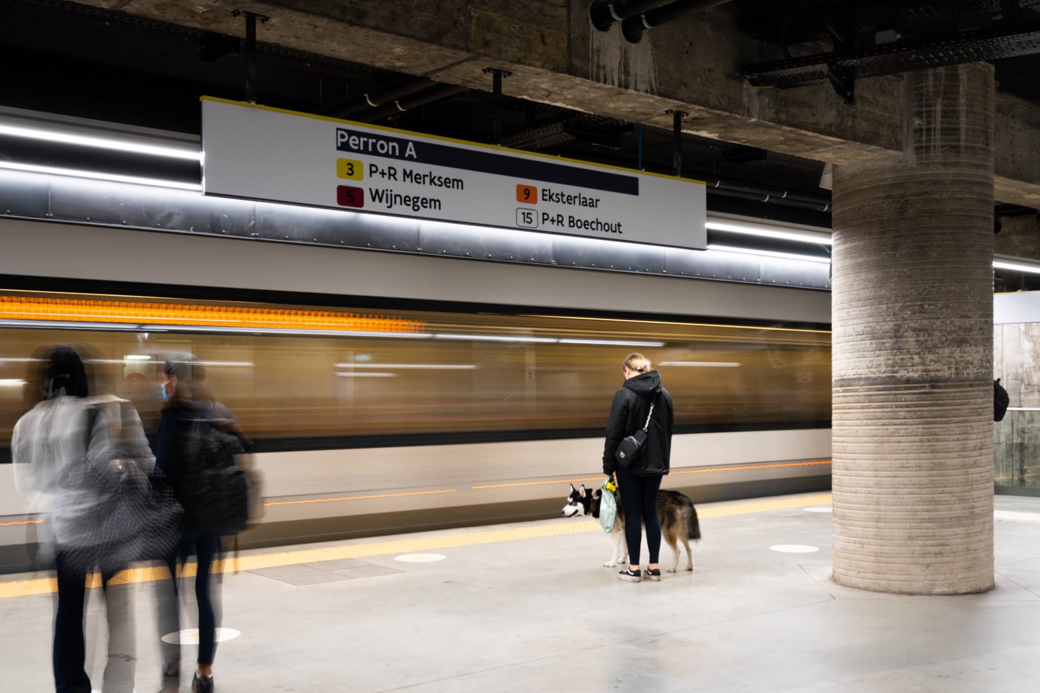 Metro Station Opera - Signalisatie - Dibond panelen